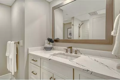 2105 Gulf Of Mexico Drive #3303, Longboat Key, FL 34228 - Photo 32