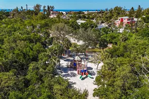 624 St Judes Dr, Longboat Key, FL 34228 - Photo 40