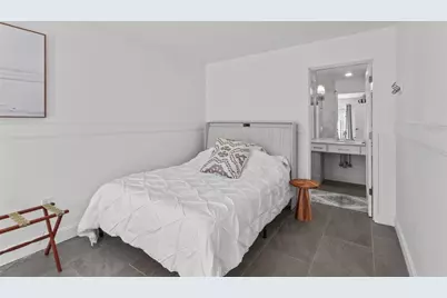 624 Saint Judes Drive, Longboat Key, FL 34228 - Photo 20