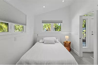 624 Saint Judes Drive, Longboat Key, FL 34228 - Photo 28