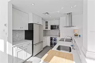 624 St Judes Dr, Longboat Key, FL 34228 - Photo 10