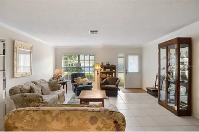 4217 Oakhurst Circle E #3023, Sarasota, FL 34233 - Photo 4
