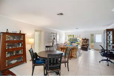 4217 Oakhurst Circle E #3023, Sarasota, FL 34233 - Photo 6