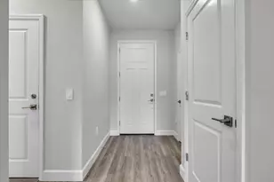 16317 Pine Mist Dr, Lakewood Ranch, FL 34211 - Photo 8