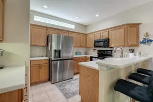 7810 33rd St E, Sarasota, FL 34243 - Photo 16