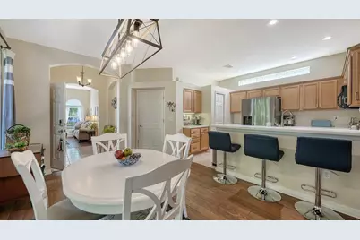 7810 33rd Street E, Sarasota, FL 34243 - Photo 8