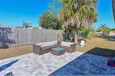 1712 63rd Avenue W, Bradenton, FL 34207 - Photo 6