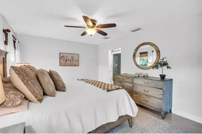 1046 Greystone Lane, Sarasota, FL 34232 - Photo 28