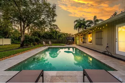 1046 Greystone Lane, Sarasota, FL 34232 - Photo 4