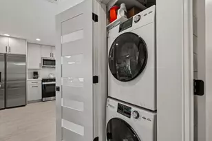 5830 Midnight Pass Rd, Sarasota, FL 34242 - Photo 16