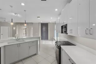 4160 MacKay Falls Terrace, Sarasota, FL 34243 - Photo 16