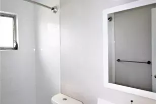 6377 Gateway Ave, Sarasota, FL 34231 - Photo 6