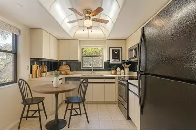 121 Oak Hill Drive #1, Sarasota, FL 34232 - Photo 18