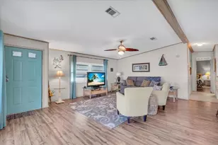 8416 Imperial Cir, Palmetto, FL 34221 - Photo 8