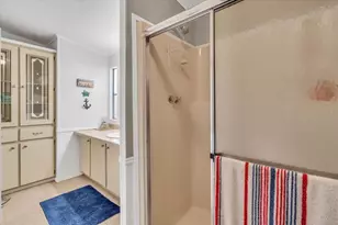 8416 Imperial Cir, Palmetto, FL 34221 - Photo 22