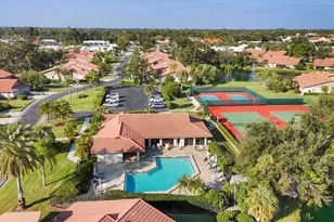 3861 Wilshire Cir W, Sarasota, FL 34238 - Photo 52