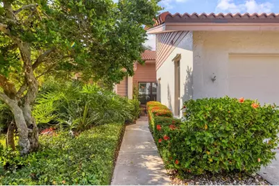 3861 Wilshire Circle W #115, Sarasota, FL 34238 - Photo 2
