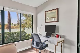 3861 Wilshire Cir W, Sarasota, FL 34238 - Photo 34