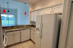 819 Fairwaycove Ln, Bradenton, FL 34212 - Photo 10