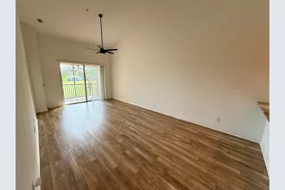 819 Fairwaycove Lane #203, Bradenton, FL 34212 - Photo 6