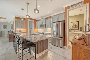 10016 Lake Wales Cir, Sarasota, FL 34241 - Photo 14