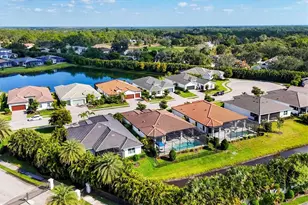 8020 Clearwater Ct, Sarasota, FL 34241 - Photo 32