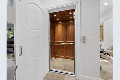 651 Broadway Street, Longboat Key, FL 34228 - Photo 14