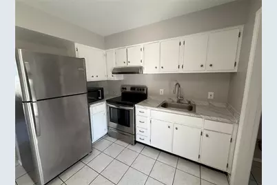 516 Briarwood Road, Venice, FL 34293 - Photo 6