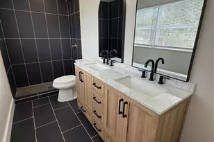 3135 Alta Vista St, Sarasota, FL 34237 - Photo 18