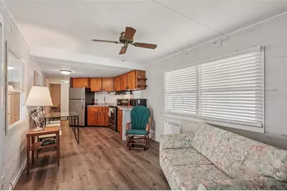 111 Lakeview Drive, Palmetto, FL 34221 - Photo 4