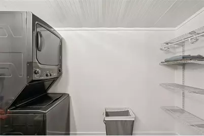 111 Lakeview Drive, Palmetto, FL 34221 - Photo 14