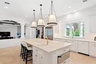 3000 Southwest Dr, Sarasota, FL 34239 - Photo 20