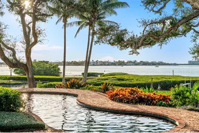 3000 Southwest Drive, Sarasota, FL 34239 - Photo 4