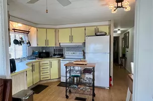 808 53rd Ave E, Bradenton, FL 34203 - Photo 10