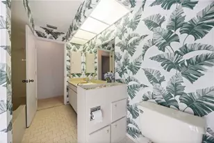 3947 Country View Dr, Sarasota, FL 34233 - Photo 16