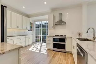 3320 Hadfield Greene, Sarasota, FL 34235 - Photo 18