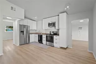 1920 Elk Ave, Sarasota, FL 34235 - Photo 4