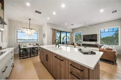 116 8th Street S, Bradenton Beach, FL 34217 - Photo 12