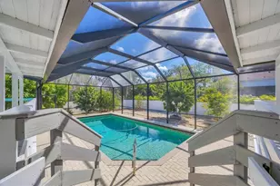 3804 Bayside Cir, Bradenton, FL 34210 - Photo 10