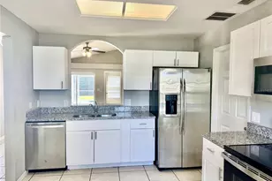 4347 Creekside Blvd, Kissimmee, FL 34746 - Photo 20