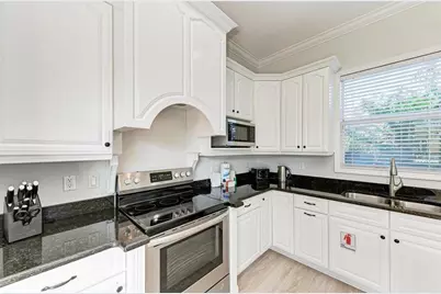 201 57th Street, Holmes Beach, FL 34217 - Photo 12