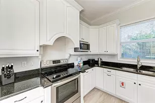 201 57th St, Holmes Beach, FL 34217 - Photo 12