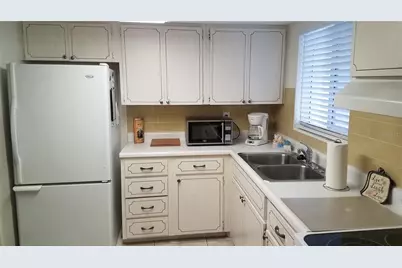 1801 Restful Drive #N7, Bradenton, FL 34207 - Photo 8