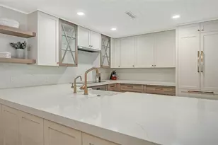 2089 Gulf of Mexico Dr, Longboat Key, FL 34228 - Photo 18