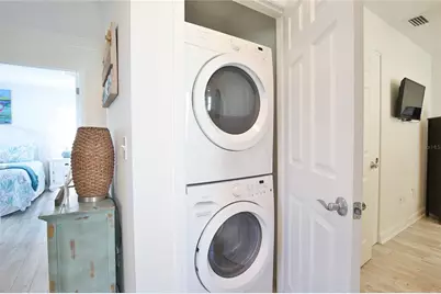 2506 Avenue C Avenue #B, Bradenton Beach, FL 34217 - Photo 32