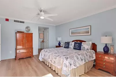 1212 Benjamin Franklin Drive #1003, Sarasota, FL 34236 - Photo 26