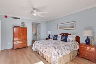 1212 Benjamin Franklin Dr, Sarasota, FL 34236 - Photo 24