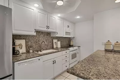 1212 Benjamin Franklin Drive #1003, Sarasota, FL 34236 - Photo 14