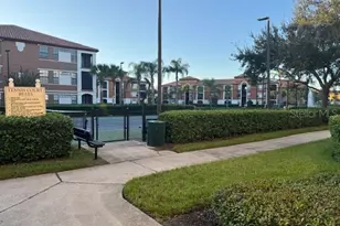 8387 38th St Cir E, Sarasota, FL 34243 - Photo 24