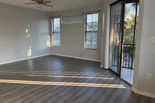 8387 38th St Cir E, Sarasota, FL 34243 - Photo 6